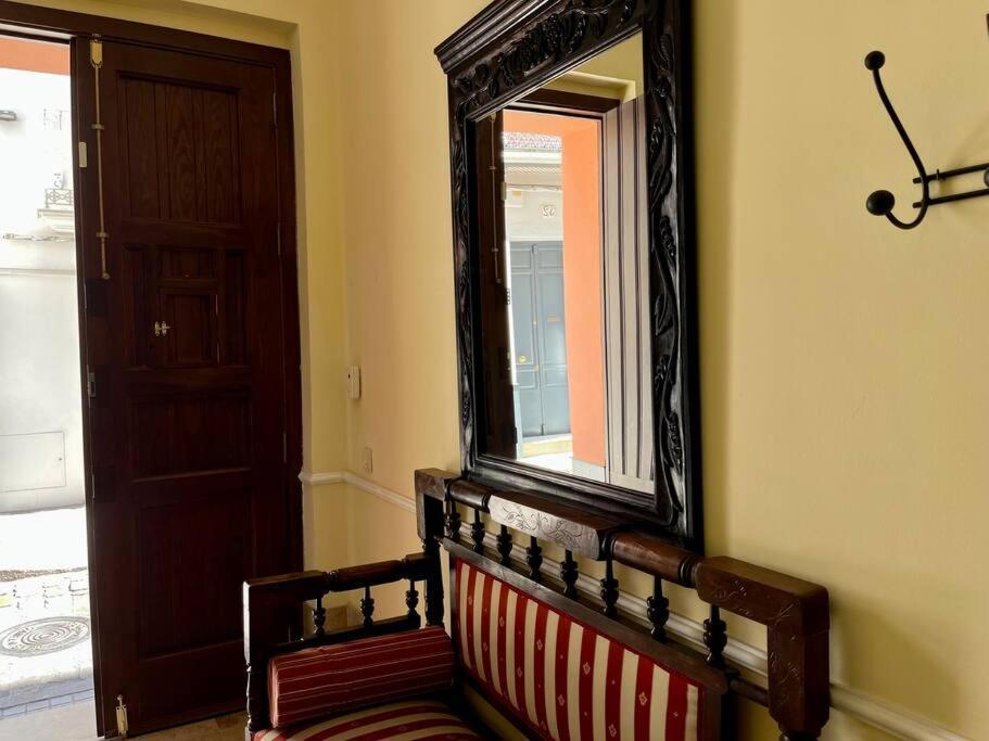 Apartamento Suite Alameda De Hercules Sevilha Exterior foto